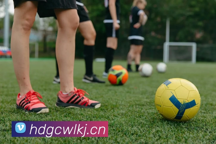 篮球过人招式回拉实战解析 带动突破节奏与进攻空间提升